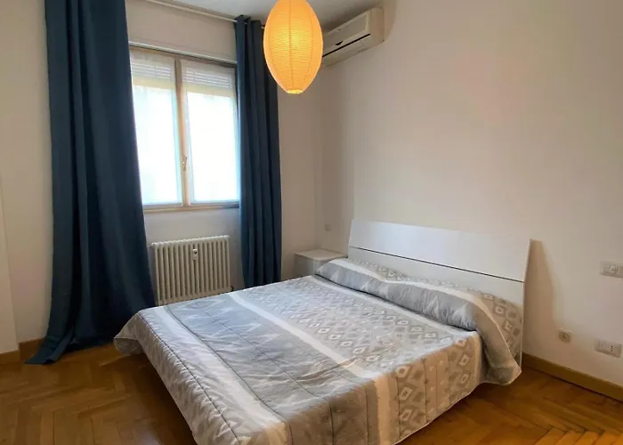 The Little Duck - Modern With Balcony Appartement Como