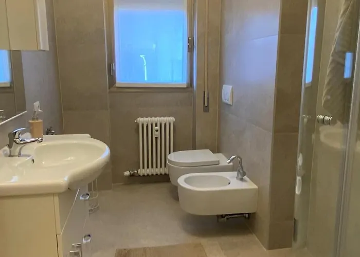 Appartement The Little Duck - Modern With Balcony Como